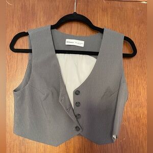 BERSHKA CROPPED GREY VEST